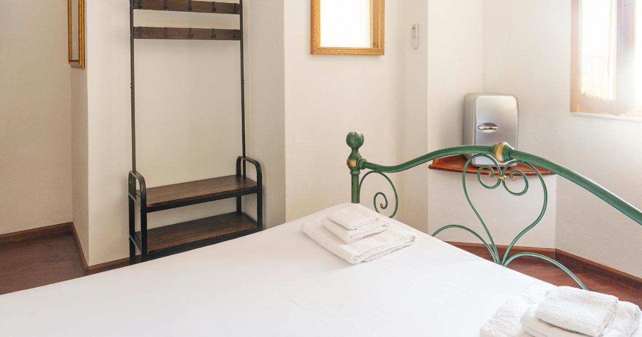 Welcomely - Bed And Dream Alghero Luaran gambar